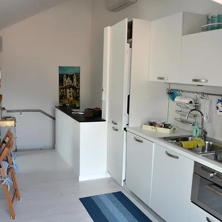 Apartment Golden Apple